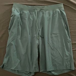 Lululemon THE Short Size XL